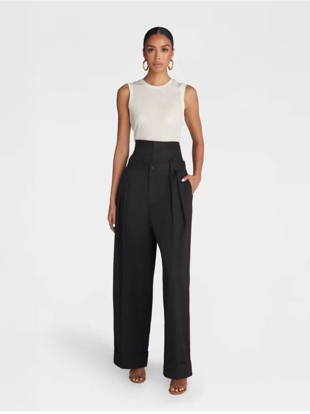 High-Waist Wide-Leg Trousers in Black